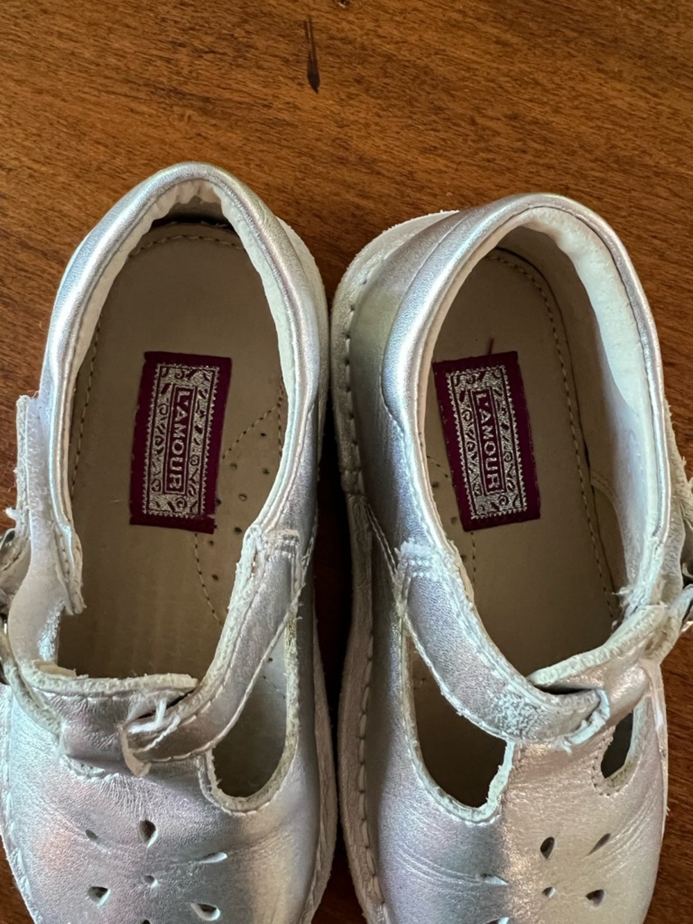 L’Amour T-Strap Mary Jane Shoes - Picture 2 of 4